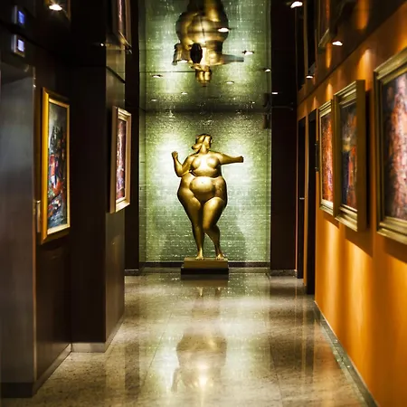 анел Отель София