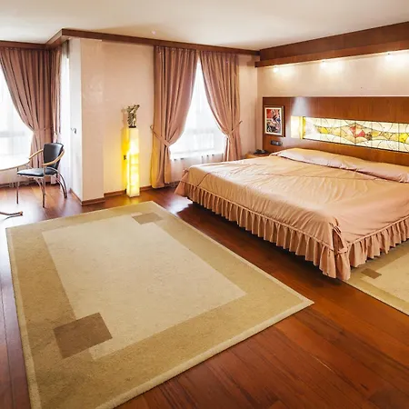 Hotel Anel 5*