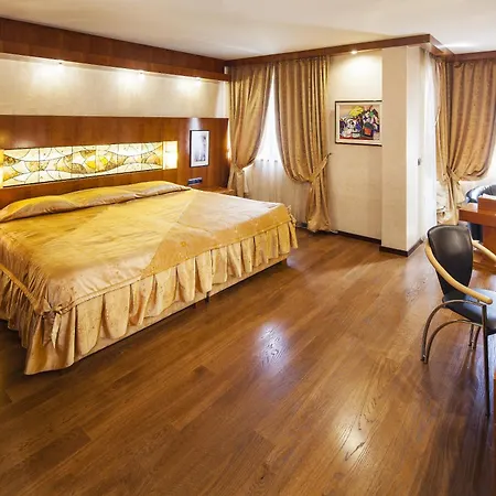 Anel Hotel