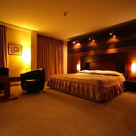 Hotel Anel 5*