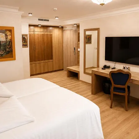 Anel Hotel