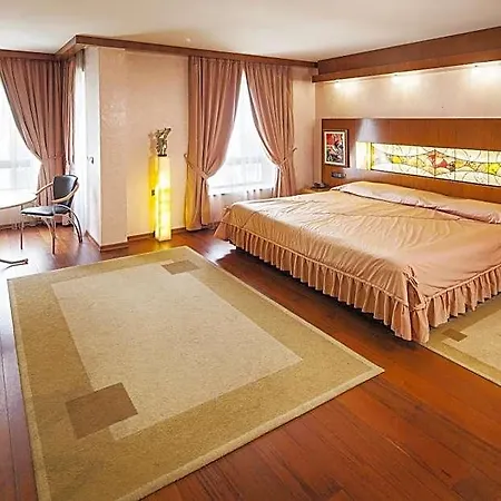 Anel 5*