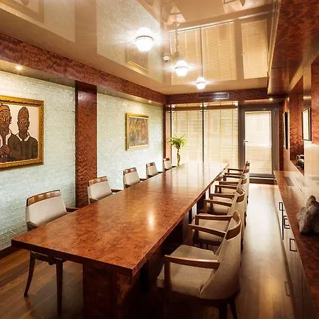 アネル ソフィア